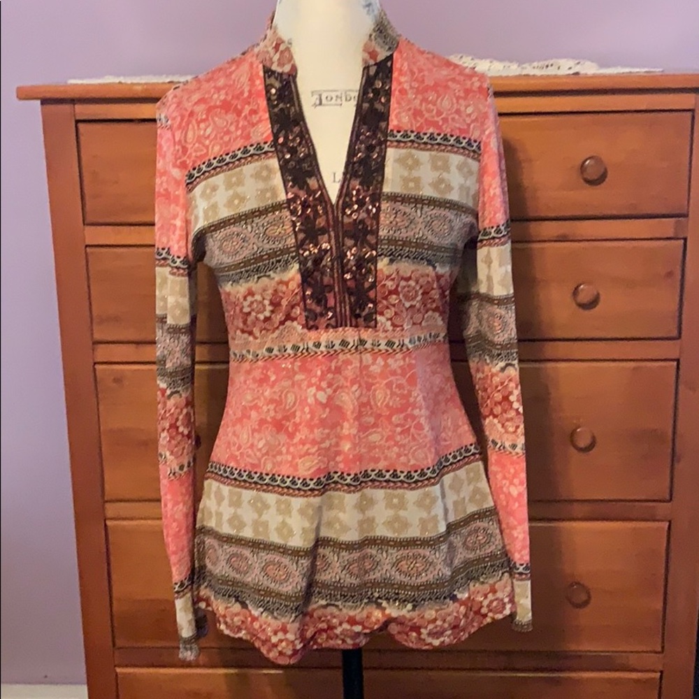 INC sz L Indian inspired top